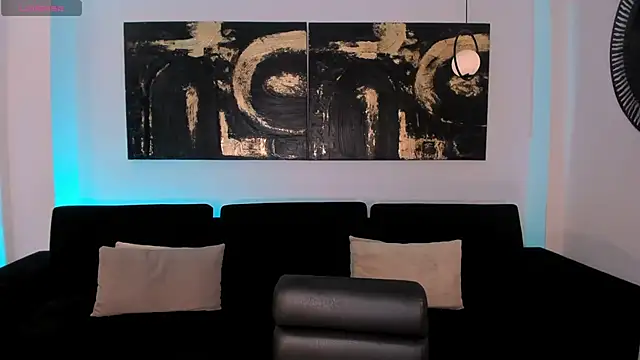 Snapshot of AmberFarrell chatting on November 2, 2025, 8:33 pm AmberFarrell online show from November 2, 2025, 8:33 pm