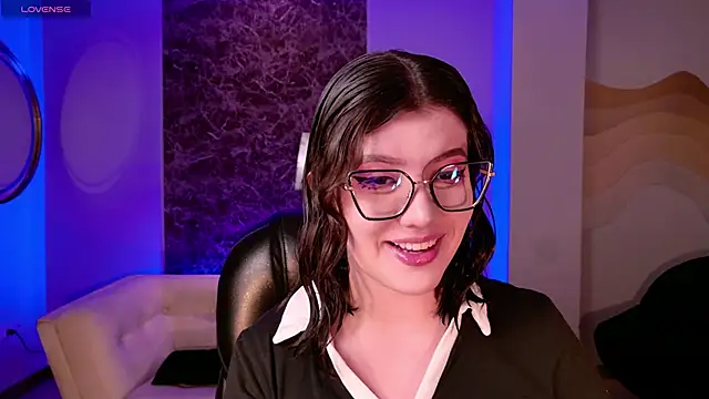 Snapshot of AmberFarrell chatting on December 13, 2025, 8:36 pm AmberFarrell online show from December 13, 2025, 8:36 pm