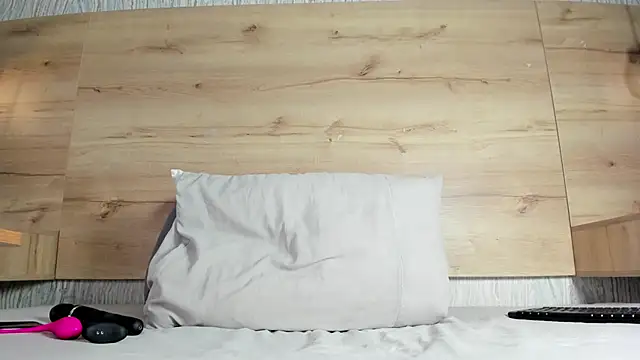 Snapshot of shysweets chatting on December 16, 2025, 2:44 pm shysweets online show from December 16, 2025, 2:44 pm