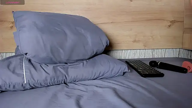 shysweets online show from January 6, 2026, 12:42 pm