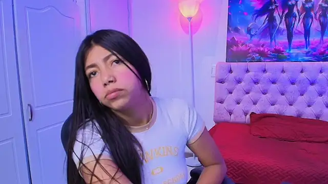 KimberlyVillaLobos online show from January 31, 2025, 11:46 am