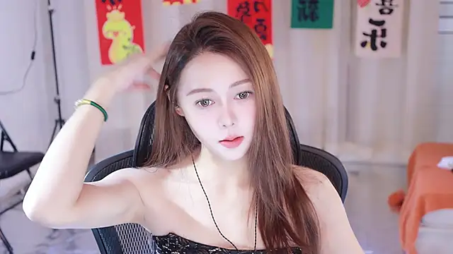 Snapshot of Roseonly_ chatting on March 8, 2025, 3:28 am Roseonly online show from March 8, 2025, 3:28 am