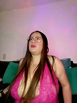 soofy   online show from October 29, 2025, 2:47 am