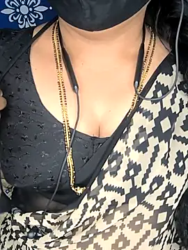 Snapshot of Queen_sakshi chatting on February 9, 2026, 4:55 pm Queen sakshi online show from February 9, 2026, 4:55 pm