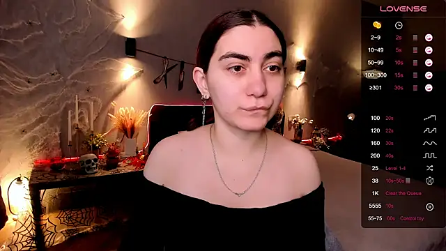 Snapshot of hannacheekss_ chatting on October 27, 2025, 1:53 am hannacheekss online show from October 27, 2025, 1:53 am