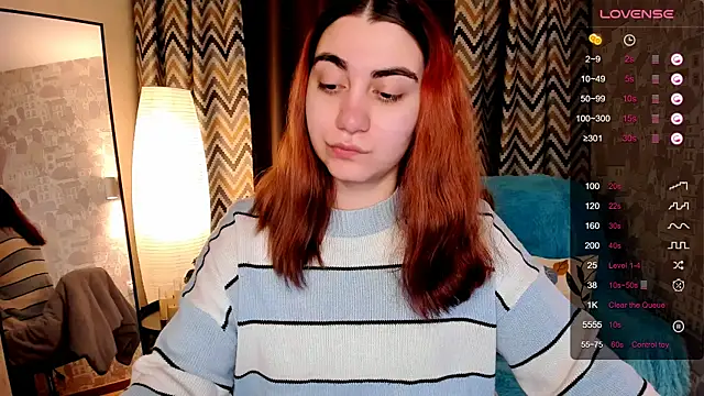 Snapshot of hannacheekss_ chatting on November 18, 2025, 2:06 am hannacheekss online show from November 18, 2025, 2:06 am