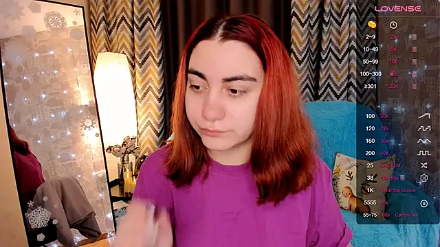 Snapshot of hannacheekss_ chatting on December 17, 2025, 2:06 am hannacheekss online show from December 17, 2025, 2:06 am