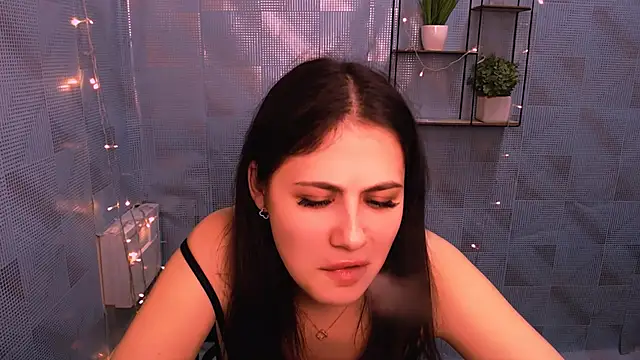 Snapshot of AliceSexyyy_ chatting on December 11, 2024, 10:27 pm AliceSexyyy online show from December 11, 2024, 10:27 pm