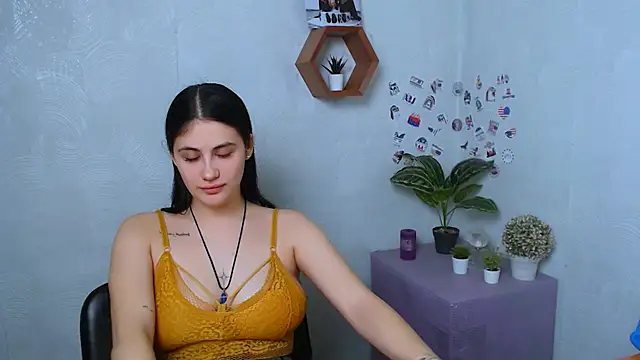 Snapshot of AliceSexyyy_ chatting on October 30, 2025, 8:31 pm AliceSexyyy online show from October 30, 2025, 8:31 pm