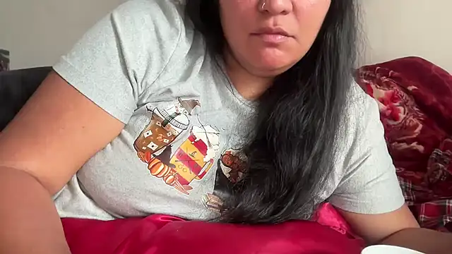 Snapshot of MashaCL chatting on December 17, 2025, 9:59 am MashaCL online show from December 17, 2025, 9:59 am