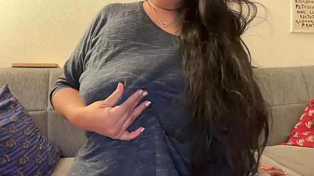 Snapshot of MashaCL chatting on January 14, 2026, 6:41 am MashaCL online show from January 14, 2026, 6:41 am