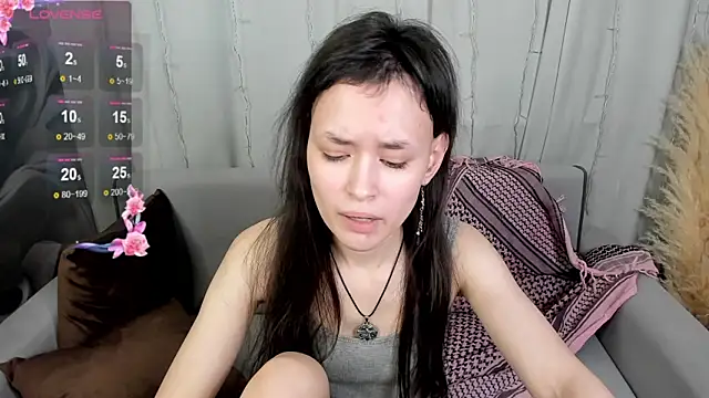 Snapshot of Emily_Strikeee chatting on January 17, 2025, 12:31 pm Emily Strikeee online show from January 17, 2025, 12:31 pm