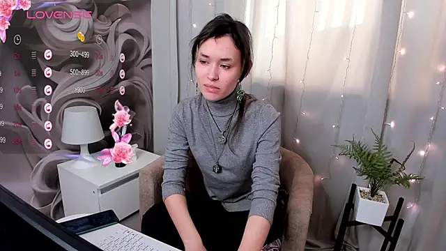 Snapshot of Emily_Strikeee chatting on February 5, 2025, 9:46 am Emily Strikeee online show from February 5, 2025, 9:46 am