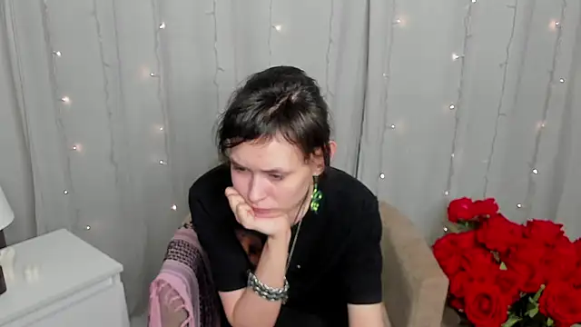 Snapshot of Emily_Strikeee chatting on February 15, 2025, 10:55 am Emily Strikeee online show from February 15, 2025, 10:55 am