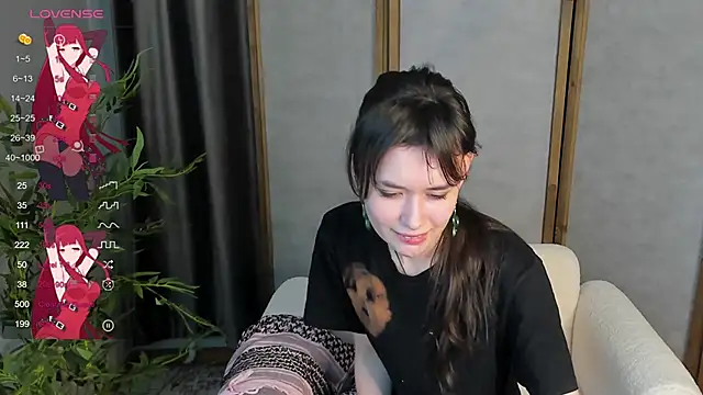 Snapshot of Emily_Strikeee chatting on February 26, 2025, 1:19 pm Emily Strikeee online show from February 26, 2025, 1:19 pm