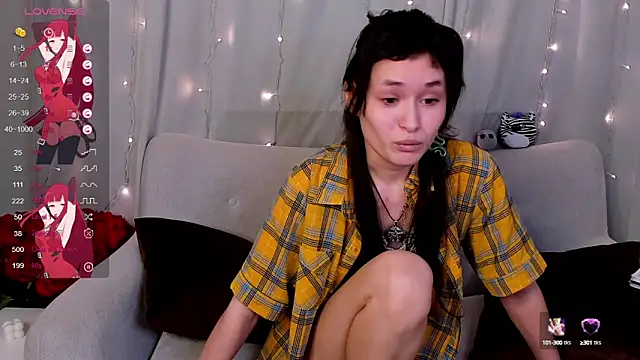 Snapshot of Emily_Strikeee chatting on March 1, 2025, 12:34 pm Emily Strikeee online show from March 1, 2025, 12:34 pm