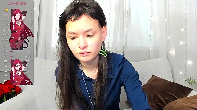 Snapshot of Emily_Strikeee chatting on March 4, 2025, 9:40 am Emily Strikeee online show from March 4, 2025, 9:40 am