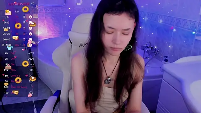 Snapshot of Emily_Strikeee chatting on September 18, 2025, 9:55 am Emily Strikeee online show from September 18, 2025, 9:55 am