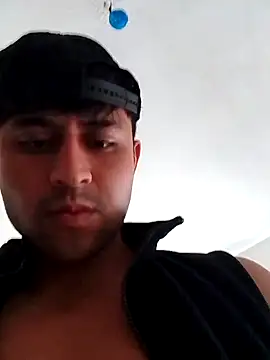 Snapshot of Hxnsovrgon chatting on October 9, 2025, 5:55 pm Hxnsovrgon online show from October 9, 2025, 5:55 pm