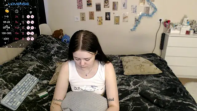 Snapshot of BettyandRich_ chatting on January 9, 2026, 8:50 am BettyandRich online show from January 9, 2026, 8:50 am