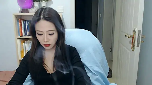 Snapshot of SuSushi728 chatting on March 12, 2026, 4:24 pm SuSushi728 online show from March 12, 2026, 4:24 pm