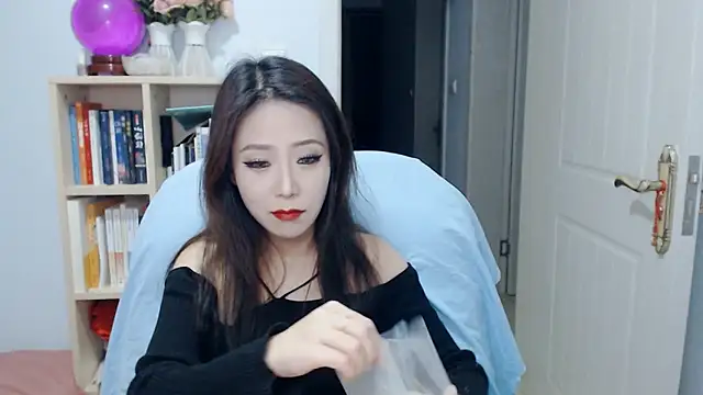 Snapshot of SuSushi728 chatting on March 29, 2026, 4:18 pm SuSushi728 online show from March 29, 2026, 4:18 pm
