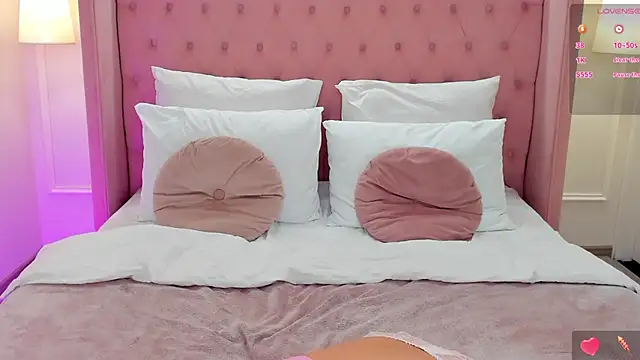 GiaCale online show from February 28, 2025, 8:28 pm