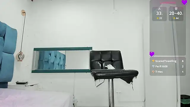 mia  fernandez online show from March 2, 2025, 10:48 pm