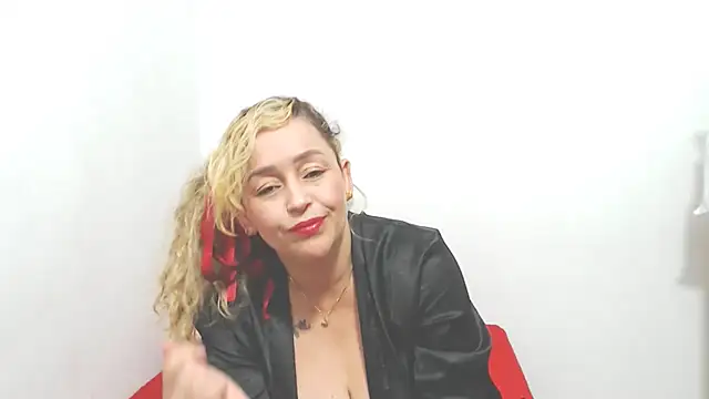 ariellth online show from January 13, 2026, 5:07 pm