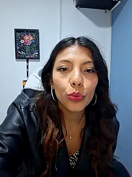 Snapshot of Selenakyle92_ chatting on December 3, 2024, 10:51 pm Selenakyle92  online show from December 3, 2024, 10:51 pm
