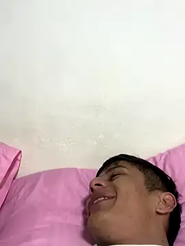 Snapshot of The__Rodriguez chatting on December 14, 2025, 11:04 am The Rodriguez online show from December 14, 2025, 11:04 am