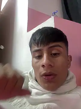 Snapshot of The__Rodriguez chatting on December 18, 2025, 4:51 am The Rodriguez online show from December 18, 2025, 4:51 am