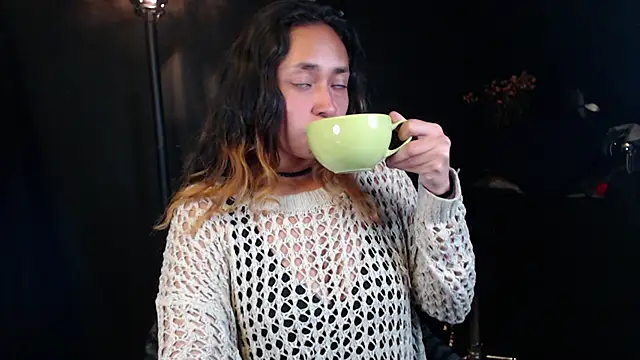 Snapshot of saba_the_courtesan chatting on November 27, 2025, 4:25 am saba the courtesan online show from November 27, 2025, 4:25 am