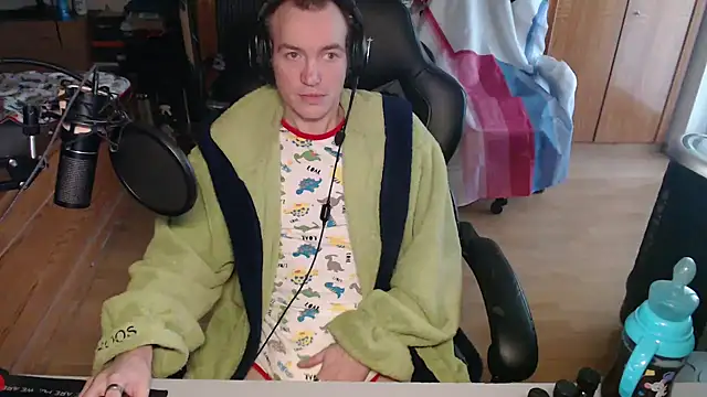 BabyDracoDarkfang online show from March 29, 2026, 8:14 am