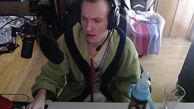 BabyDracoDarkfang online show from April 8, 2026, 10:26 am