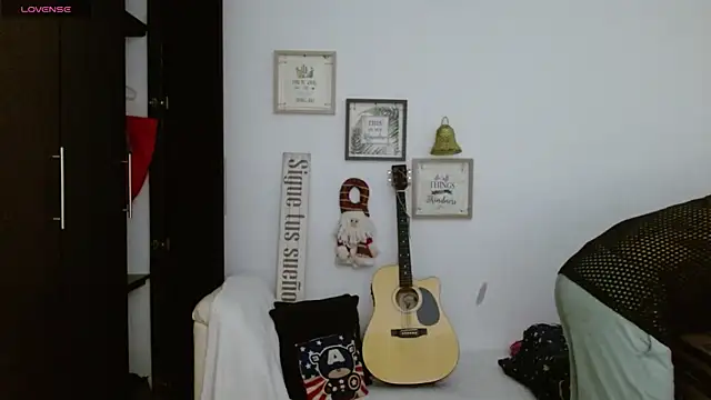 Snapshot of IaDoherty chatting on December 21, 2025, 10:00 am IaDoherty online show from December 21, 2025, 10:00 am