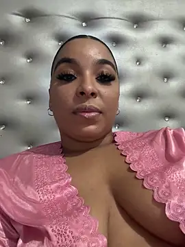 EileenBenzon online show from February 26, 2026, 5:23 pm