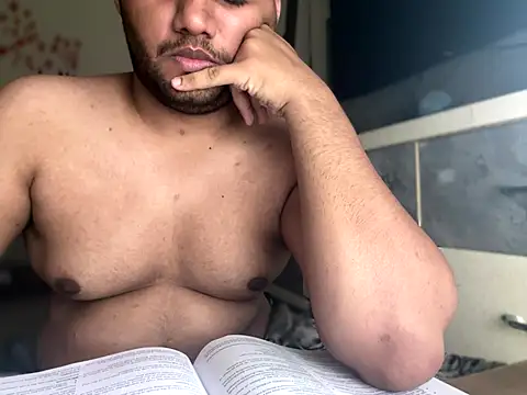 ved240 online show from December 1, 2024, 7:36 pm