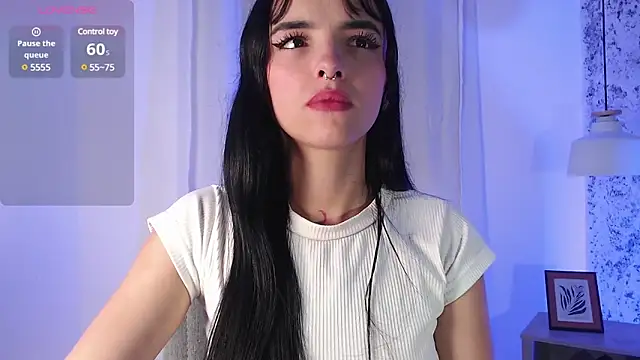 Snapshot of Layla_crazybaby_ chatting on January 31, 2025, 8:43 pm Layla crazybaby online show from January 31, 2025, 8:43 pm