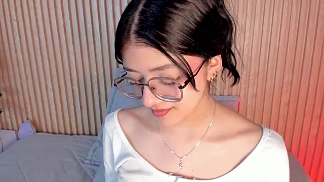 lana dol online show from November 28, 2025, 5:04 pm