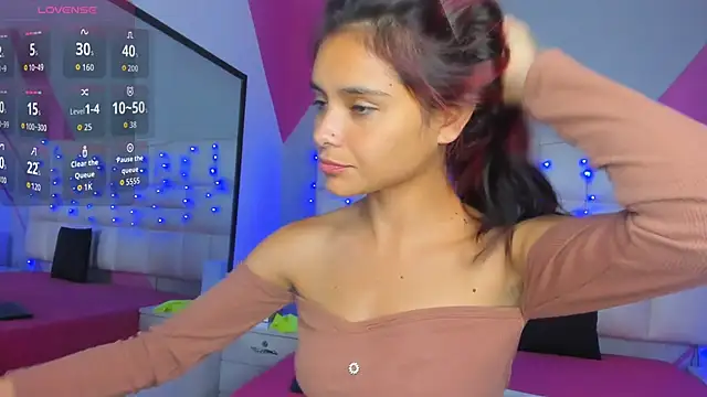 Snapshot of Salome_rouse1 chatting on September 25, 2025, 12:14 am Salome rouse1 online show from September 25, 2025, 12:14 am