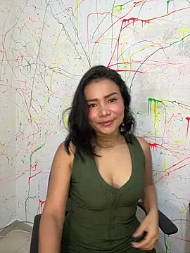 Snapshot of Rousse_blue chatting on March 1, 2025, 2:15 am Rousse blue online show from March 1, 2025, 2:15 am