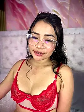 Snapshot of Rousse_blue chatting on October 17, 2025, 3:42 am Rousse blue online show from October 17, 2025, 3:42 am