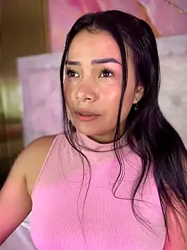 Snapshot of Rousse_blue chatting on November 4, 2025, 3:27 am Rousse blue online show from November 4, 2025, 3:27 am