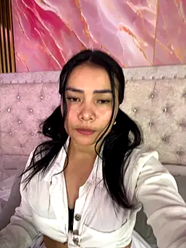 Snapshot of Rousse_blue chatting on November 16, 2025, 3:45 am Rousse blue online show from November 16, 2025, 3:45 am