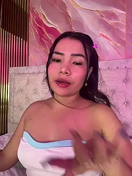 Snapshot of Rousse_blue chatting on November 29, 2025, 3:31 am Rousse blue online show from November 29, 2025, 3:31 am