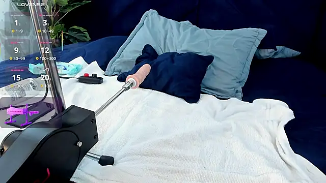 Edward max online show from October 17, 2025, 4:04 am