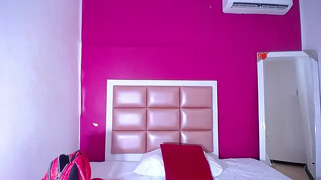 kinky redhead18 online show from January 29, 2025, 1:49 pm