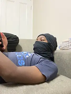 Mischevous T69 online show from November 28, 2025, 5:26 pm