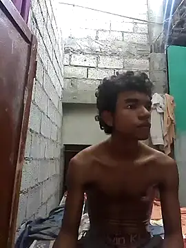 Reynold2608 online show from September 11, 2025, 7:14 pm